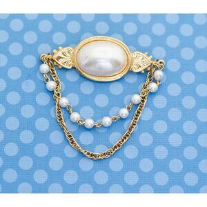 Vintage Oval Pearl Dangling Chains Gold Tone Brooch - M21
